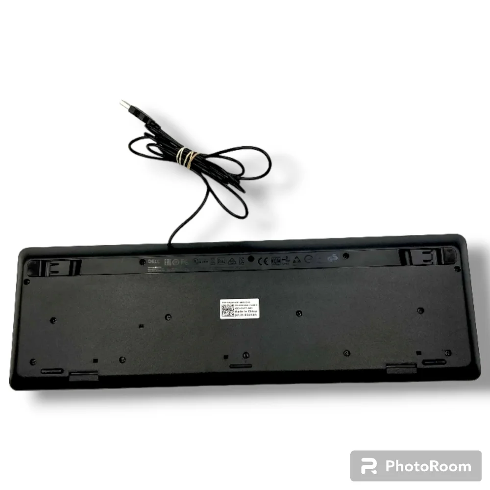 EUC Black Dell Wired USB Keyboard Model No. KB212-B with Risers